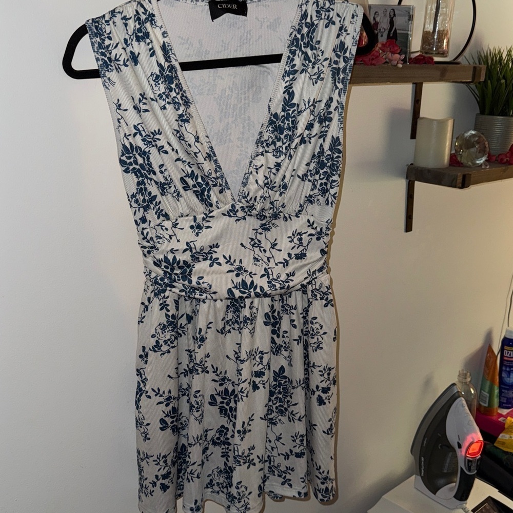 Cider White and Blue Floral Jumpsuit
